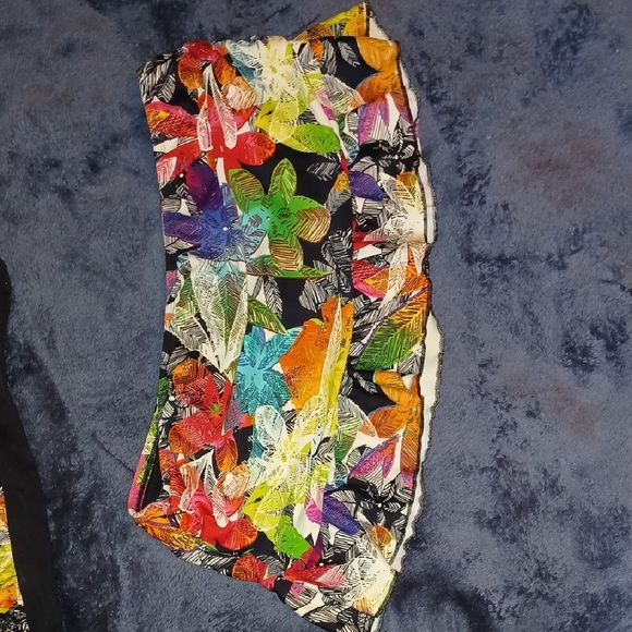 Skye Swimwear Vibrant Multicolor Floral Bikini (Top-L, Bottom-XL) - Picture 4 of 5